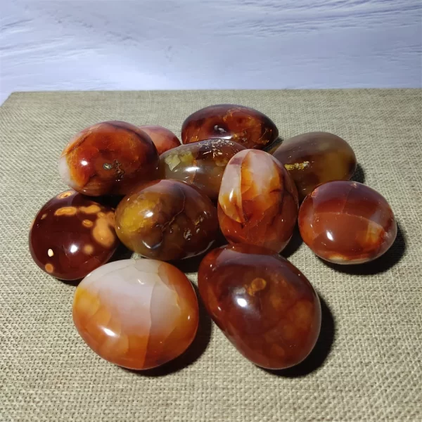 60-85g Natural Crystals Red Agate Raw Ore Polished Hand Play Witchcraft Supplies Meditation Reiki Healing Home Decoration - Image 2